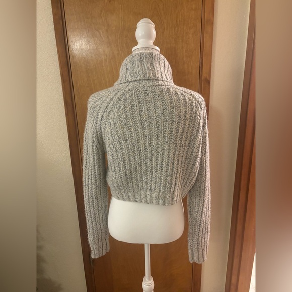 Topshop Gray Turtleneck Cropped Sweater - Picture 3 of 5